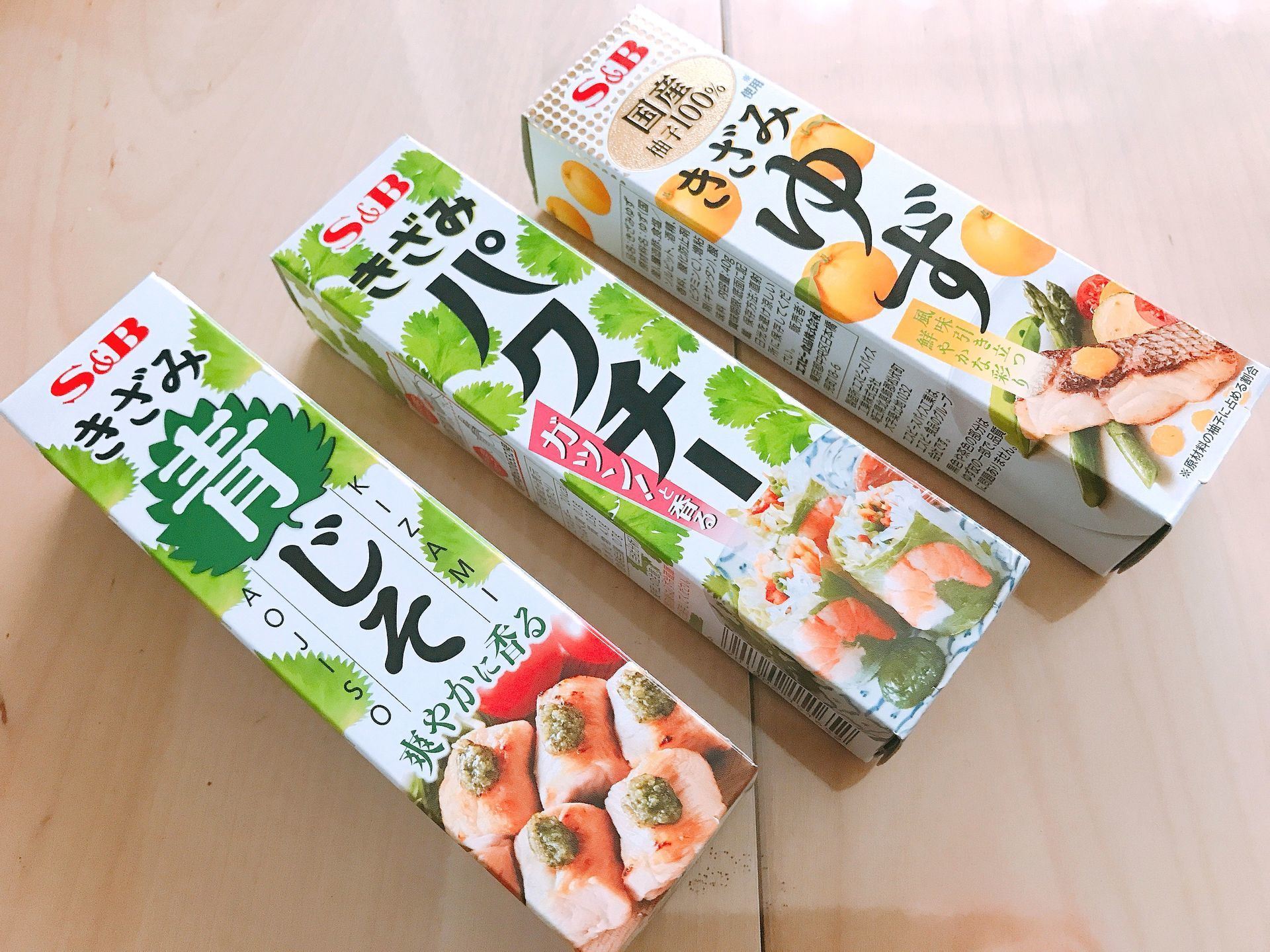 エスビー食品 きざみシリーズ （きざみ青じそ・きざみ柚子・きざみパクチー）料理人をうならせる本格派チューブ: くらしの中の発見や楽しくなるライフスタイル